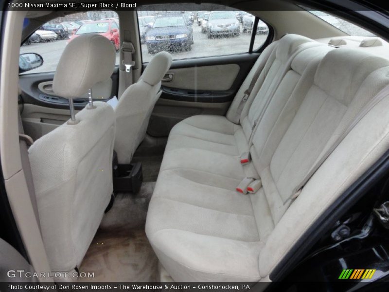 Super Black / Blond 2000 Nissan Maxima SE