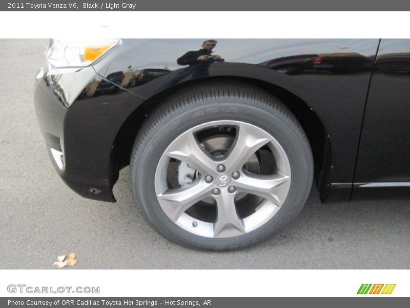 Black / Light Gray 2011 Toyota Venza V6