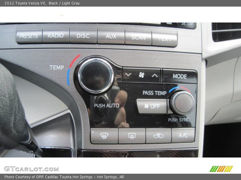 Black / Light Gray 2011 Toyota Venza V6