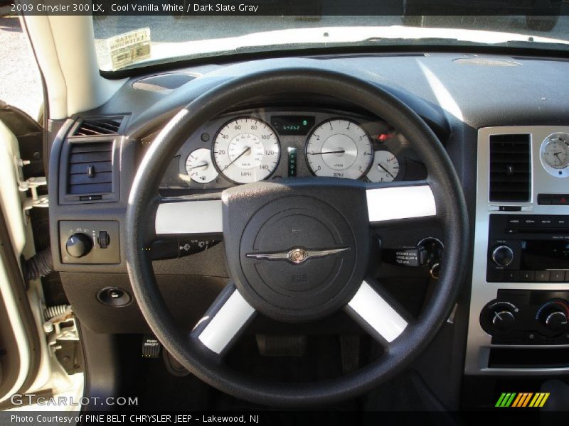 Cool Vanilla White / Dark Slate Gray 2009 Chrysler 300 LX