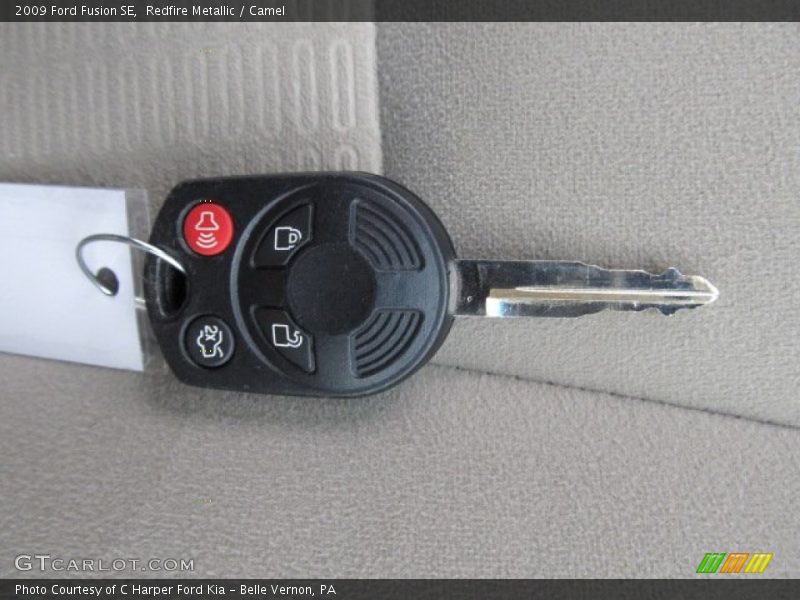 Keys of 2009 Fusion SE
