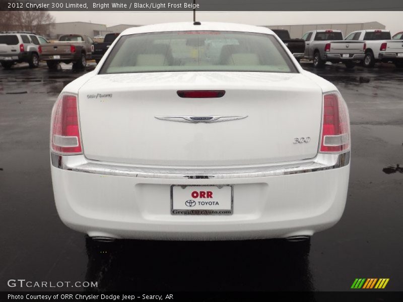 Bright White / Black/Light Frost Beige 2012 Chrysler 300 Limited