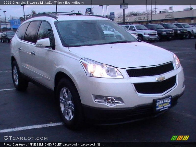 White / Ebony/Ebony 2011 Chevrolet Traverse LT AWD