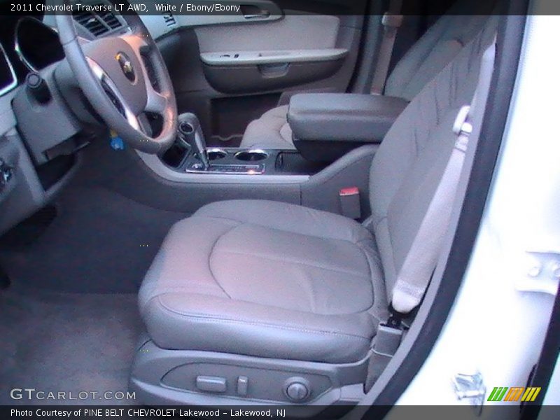 White / Ebony/Ebony 2011 Chevrolet Traverse LT AWD