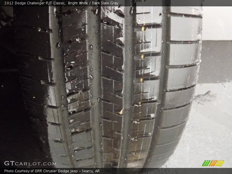Bright White / Dark Slate Gray 2012 Dodge Challenger R/T Classic