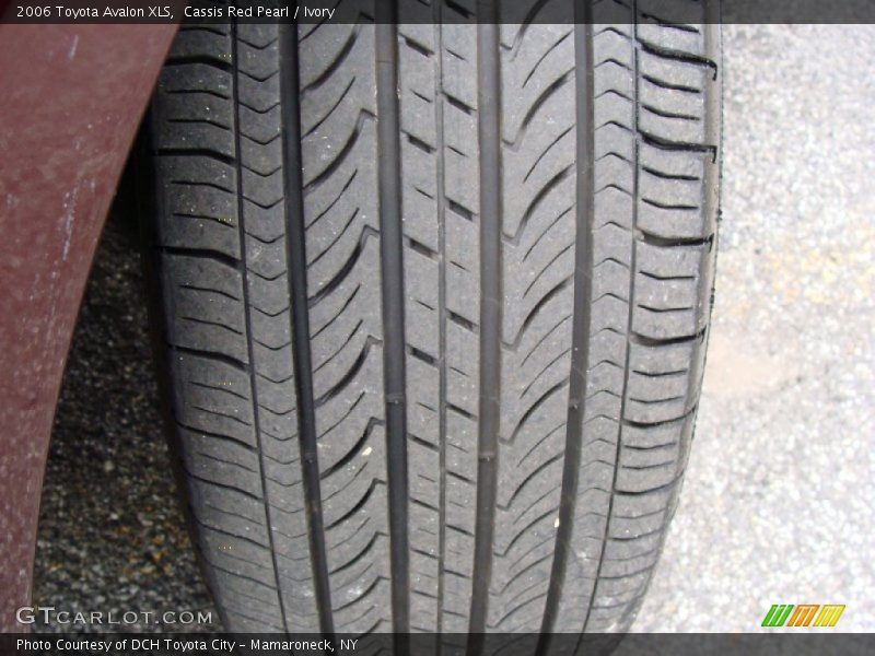 Cassis Red Pearl / Ivory 2006 Toyota Avalon XLS