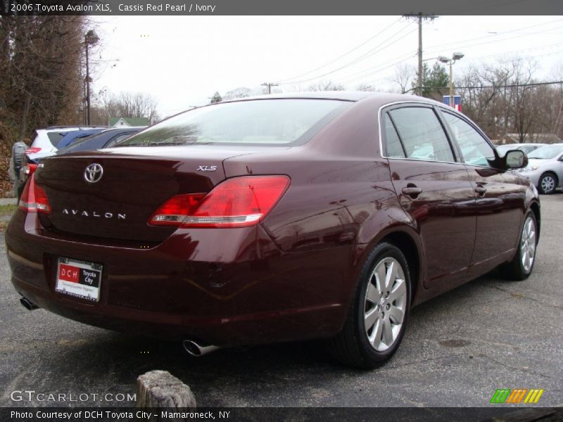 Cassis Red Pearl / Ivory 2006 Toyota Avalon XLS