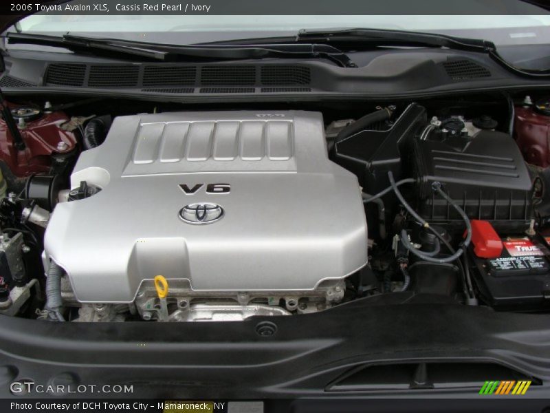 Cassis Red Pearl / Ivory 2006 Toyota Avalon XLS