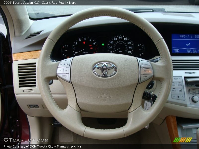 Cassis Red Pearl / Ivory 2006 Toyota Avalon XLS