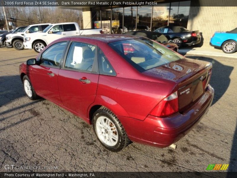 Dark Toreador Red Metallic / Dark Pebble/Light Pebble 2006 Ford Focus ZX4 SE Sedan