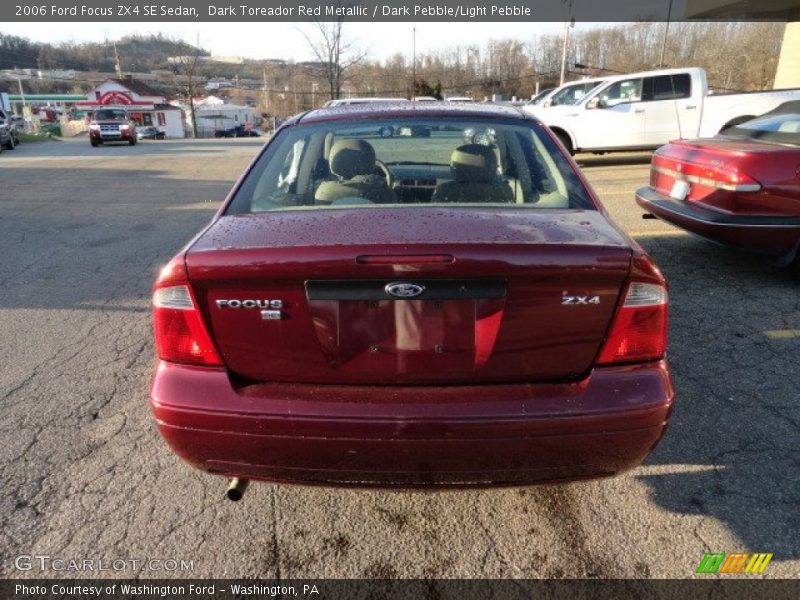 Dark Toreador Red Metallic / Dark Pebble/Light Pebble 2006 Ford Focus ZX4 SE Sedan