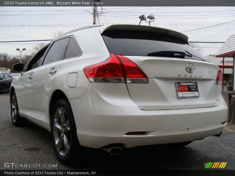 Blizzard White Pearl / Ivory 2010 Toyota Venza V6 AWD