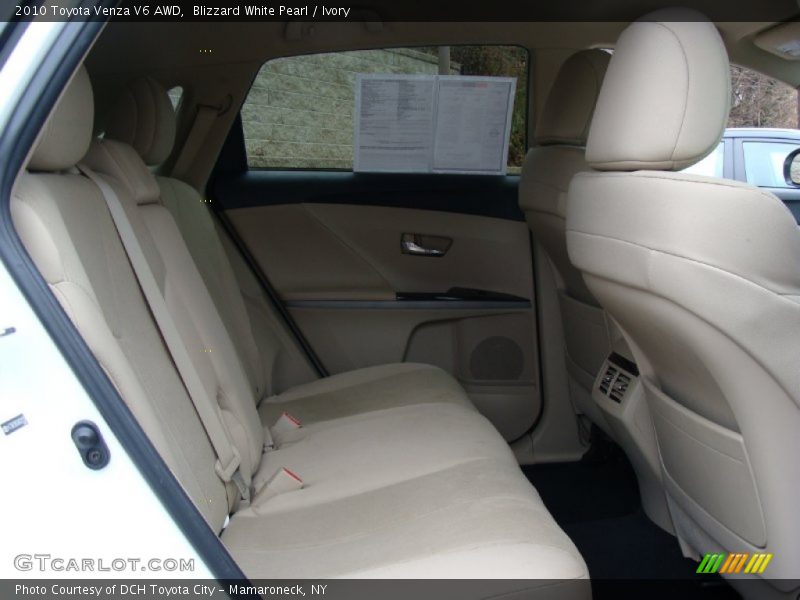 Blizzard White Pearl / Ivory 2010 Toyota Venza V6 AWD