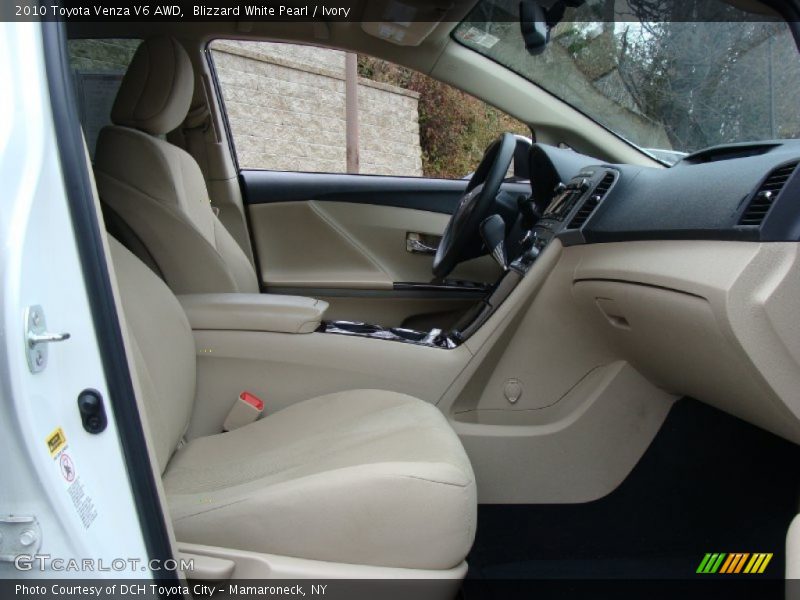 Blizzard White Pearl / Ivory 2010 Toyota Venza V6 AWD