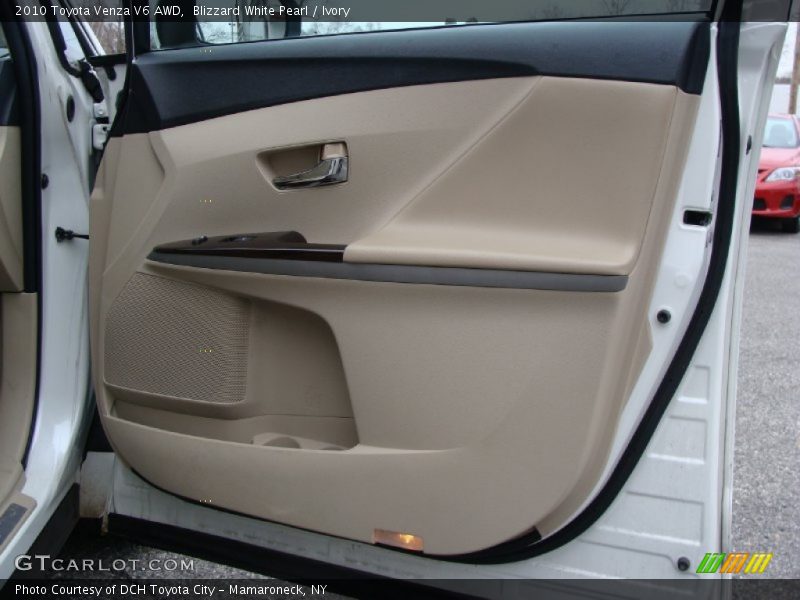 Blizzard White Pearl / Ivory 2010 Toyota Venza V6 AWD
