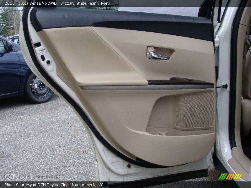 Blizzard White Pearl / Ivory 2010 Toyota Venza V6 AWD