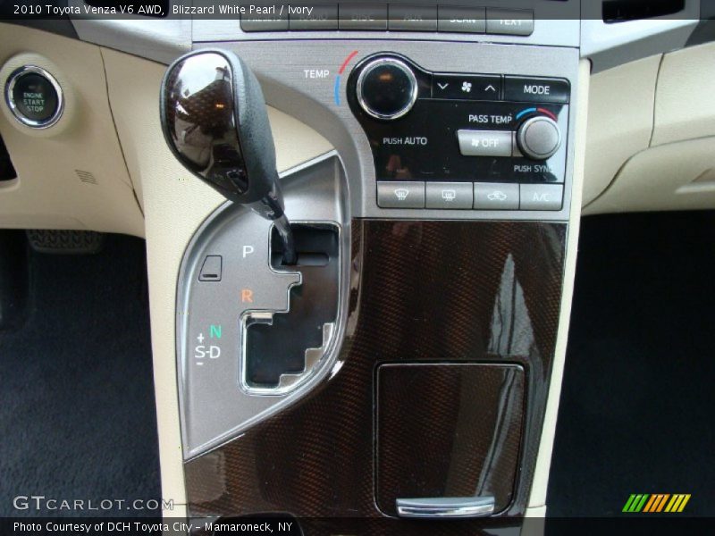 Blizzard White Pearl / Ivory 2010 Toyota Venza V6 AWD