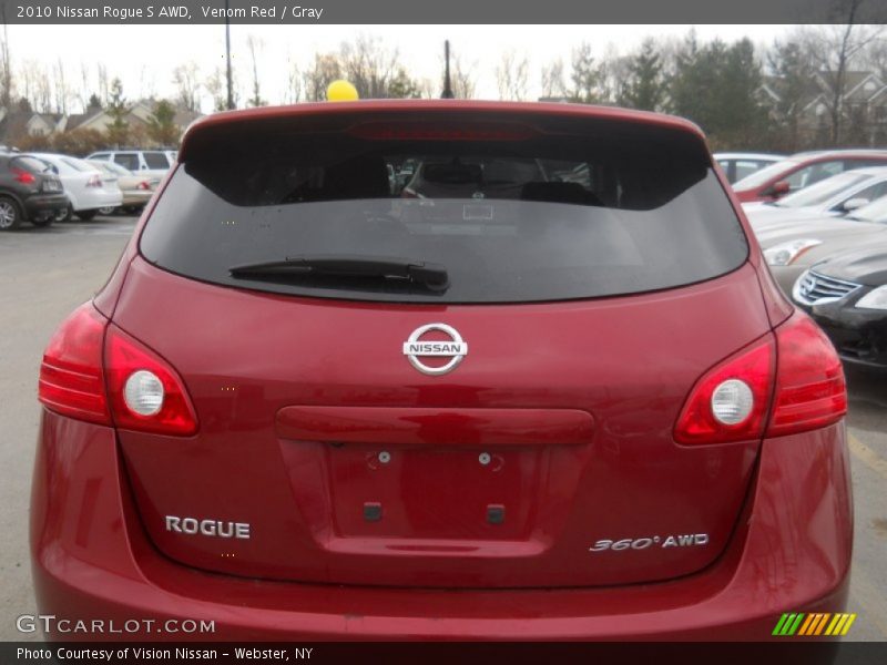 Venom Red / Gray 2010 Nissan Rogue S AWD