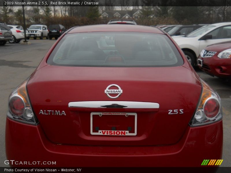 Red Brick Metallic / Charcoal 2009 Nissan Altima 2.5 S
