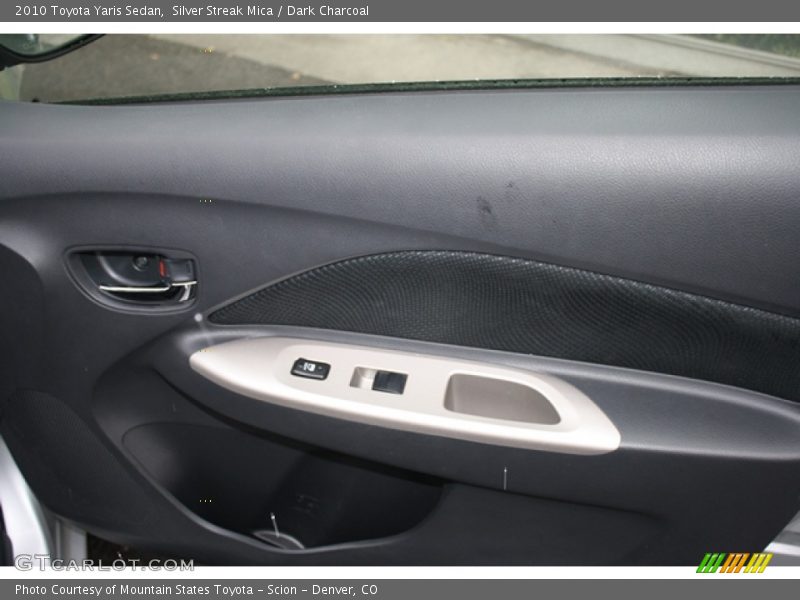 Silver Streak Mica / Dark Charcoal 2010 Toyota Yaris Sedan