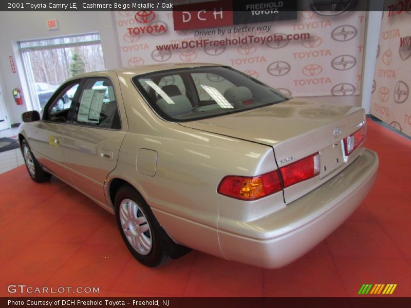 Cashmere Beige Metallic / Oak 2001 Toyota Camry LE