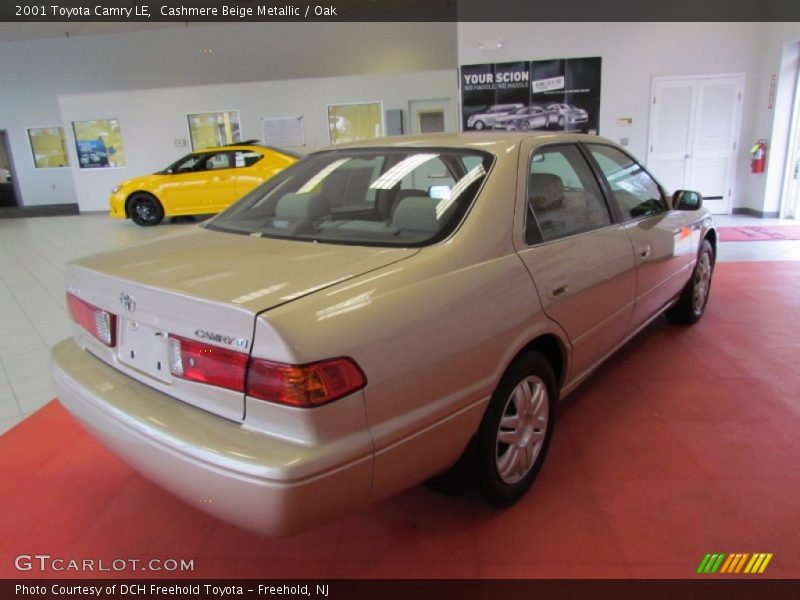 Cashmere Beige Metallic / Oak 2001 Toyota Camry LE