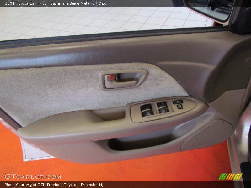 Cashmere Beige Metallic / Oak 2001 Toyota Camry LE