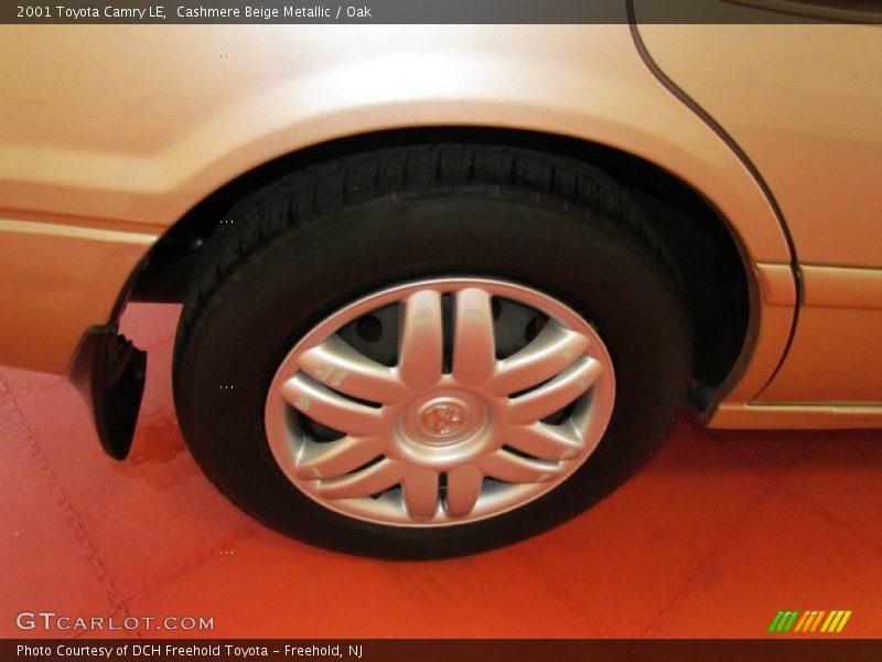 Cashmere Beige Metallic / Oak 2001 Toyota Camry LE