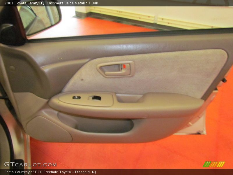 Cashmere Beige Metallic / Oak 2001 Toyota Camry LE