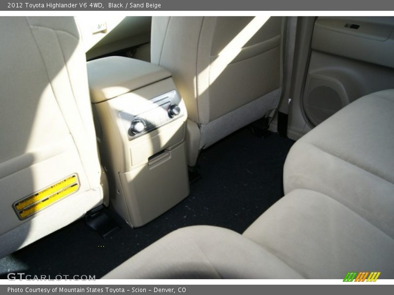 Black / Sand Beige 2012 Toyota Highlander V6 4WD