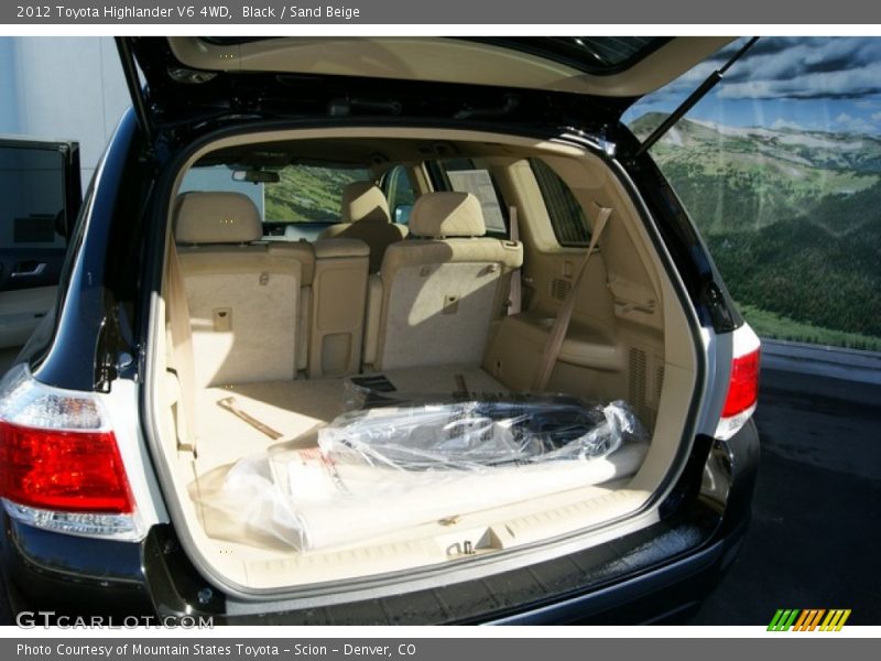 Black / Sand Beige 2012 Toyota Highlander V6 4WD
