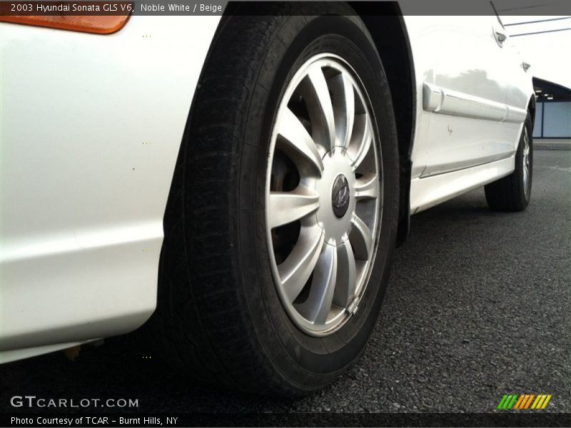 Noble White / Beige 2003 Hyundai Sonata GLS V6