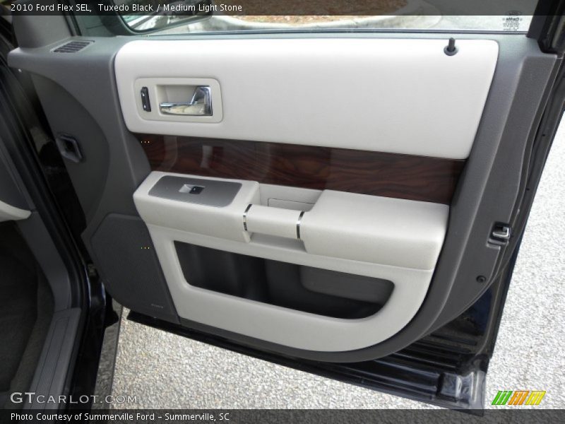 Tuxedo Black / Medium Light Stone 2010 Ford Flex SEL