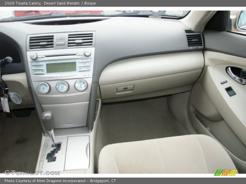 Desert Sand Metallic / Bisque 2009 Toyota Camry