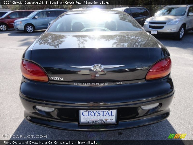 Brilliant Black Crystal Pearl / Sand Stone Beige 2004 Chrysler Concorde LXi