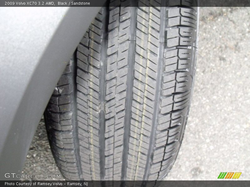 Black / Sandstone 2009 Volvo XC70 3.2 AWD