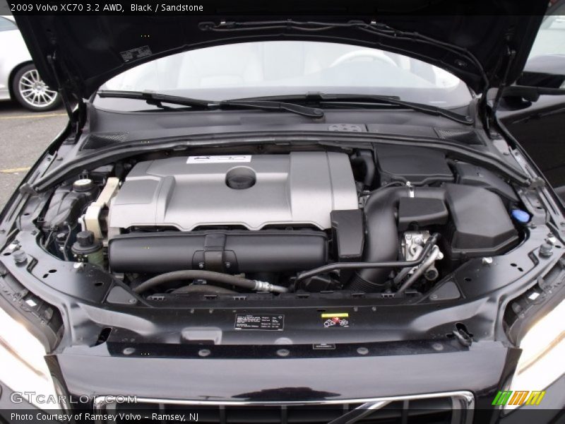  2009 XC70 3.2 AWD Engine - 3.2 Liter DOHC 24-Valve VVT V6