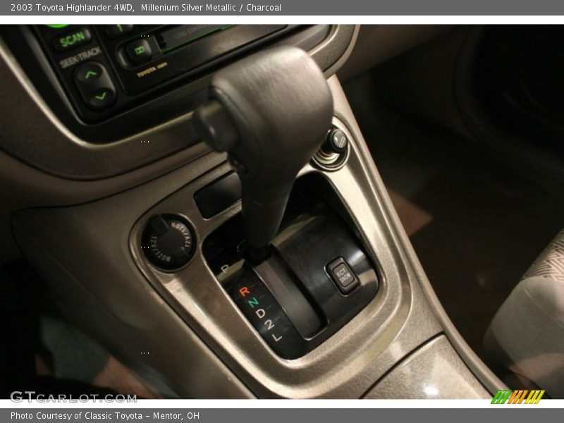 Millenium Silver Metallic / Charcoal 2003 Toyota Highlander 4WD