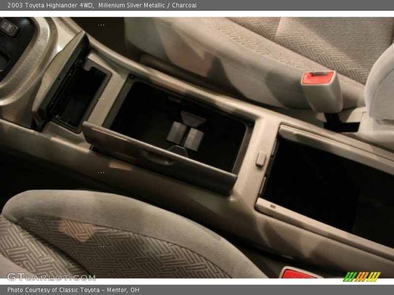 Millenium Silver Metallic / Charcoal 2003 Toyota Highlander 4WD