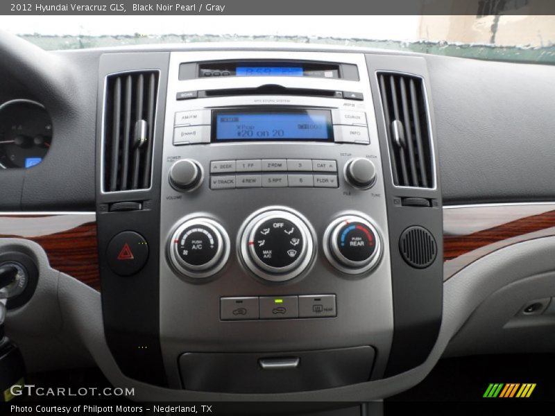 Black Noir Pearl / Gray 2012 Hyundai Veracruz GLS