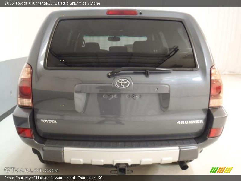 Galactic Gray Mica / Stone 2005 Toyota 4Runner SR5