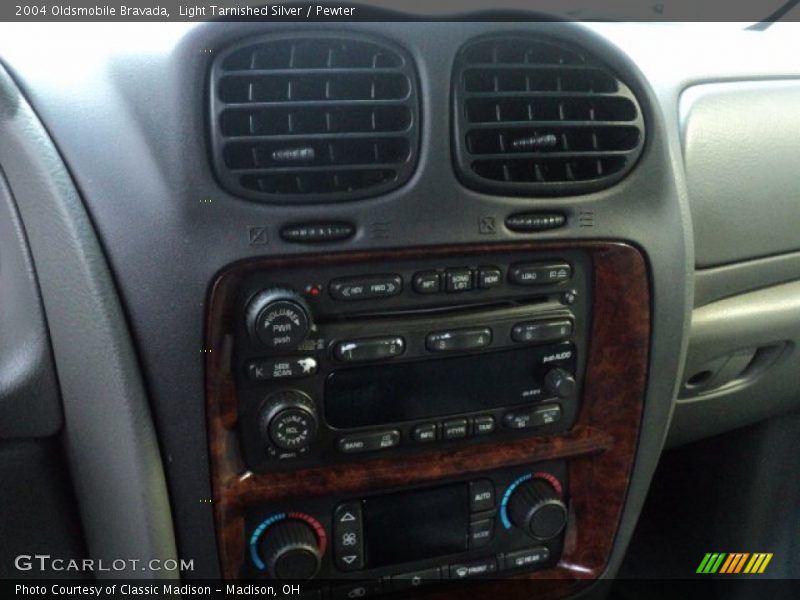 Light Tarnished Silver / Pewter 2004 Oldsmobile Bravada