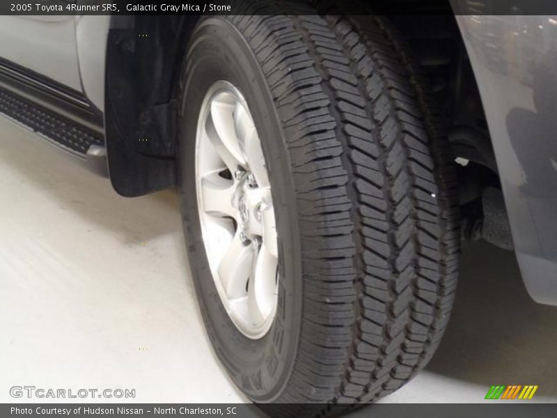 Galactic Gray Mica / Stone 2005 Toyota 4Runner SR5