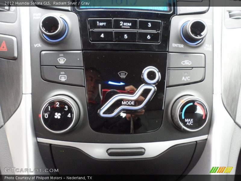 Radiant Silver / Gray 2012 Hyundai Sonata GLS
