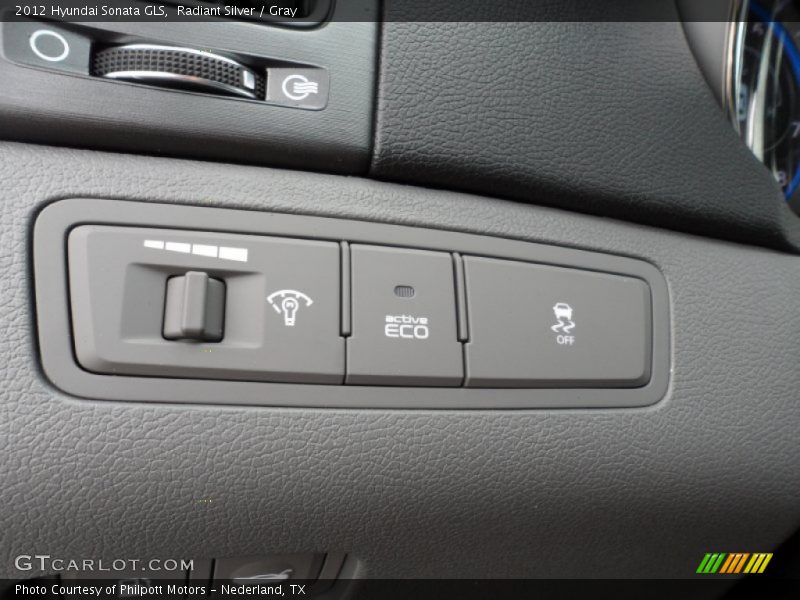 Radiant Silver / Gray 2012 Hyundai Sonata GLS