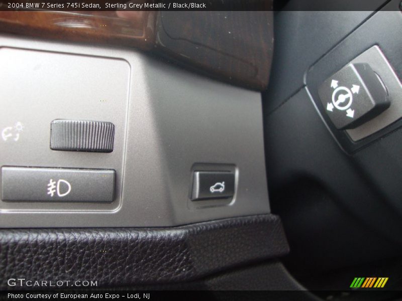 Sterling Grey Metallic / Black/Black 2004 BMW 7 Series 745i Sedan