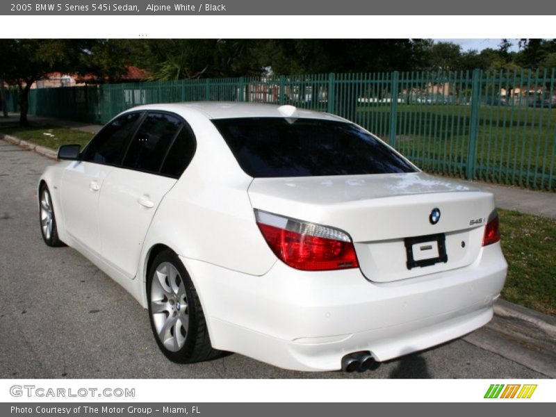 Alpine White / Black 2005 BMW 5 Series 545i Sedan