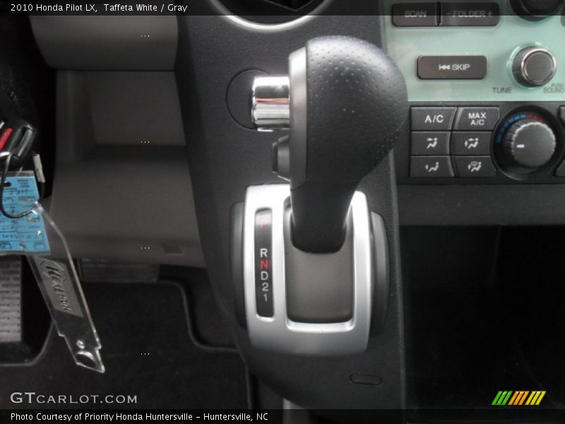 Taffeta White / Gray 2010 Honda Pilot LX