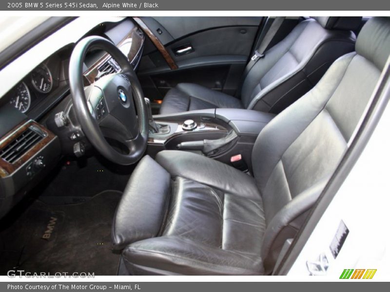 Alpine White / Black 2005 BMW 5 Series 545i Sedan