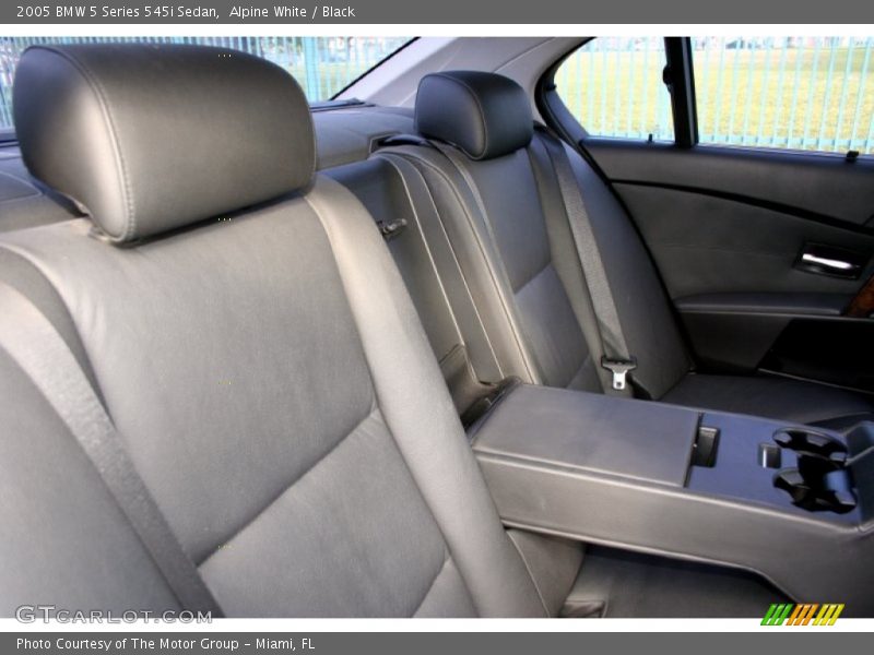 Alpine White / Black 2005 BMW 5 Series 545i Sedan